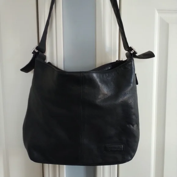 Tignanello Black Pebble Leather Shoulder Bag - Picture 1 of 14